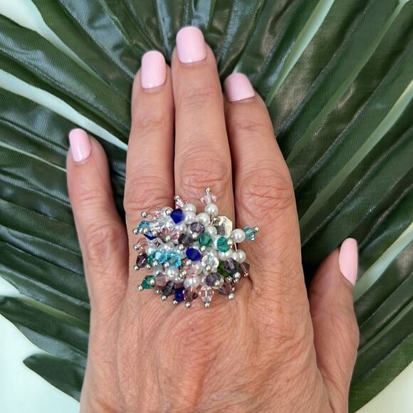 Silver tone Cluster Dangle Beads and Faux Pearls Ring - Picture 2 of 9